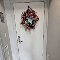Deandra Dennis's room