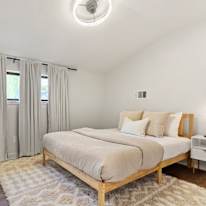 Tomic Properties's room