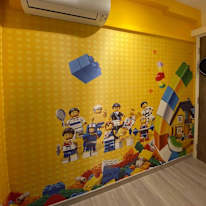 Roy Tay's room