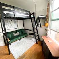 haiate's room