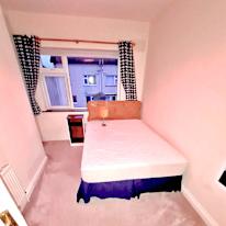 caoimhe gilmore's room