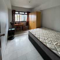Ken's room