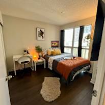 Alona's room