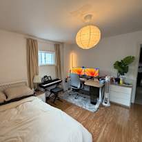 Dani's room