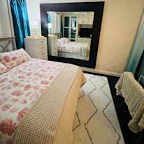 Yvette's room