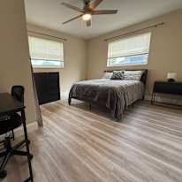 Dee's room