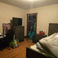 Tuck's room