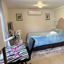 anna's room