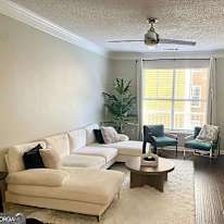 Alcove Rooms's room