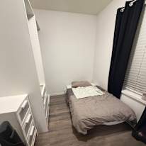 Ylaine's room