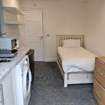 Alex Sabev Jamie's room
