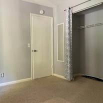 Tomas's room
