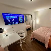 Alona's room