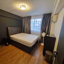 Lawrence kwek's room