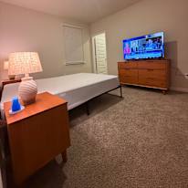 LandlordDRW's room