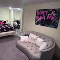 Lee's room
