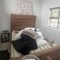 Anzél's room