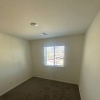 Suavek's room