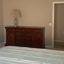 Dellas's room
