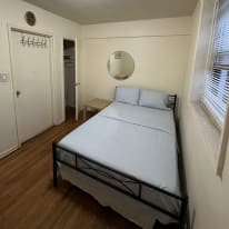 Jeffri's room