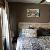 Thomas's room