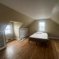 Elezia's room