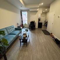 Yan's room