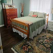 ANNA-MARIA's room