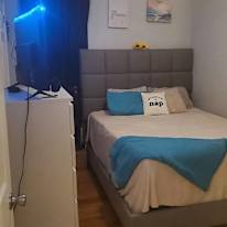 Rent is on a month to month's room