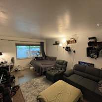 Large PRIVATE BEDROOM with Powder Room Sink - Walk-in Closet - Danbury Connecticut's room