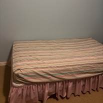 Sung's room