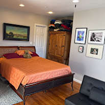 Vernon's room
