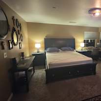 Carlos's room