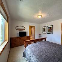 Thomas's room