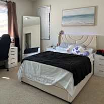 victoria's room