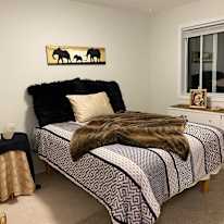 Phoenix Alexandra's room