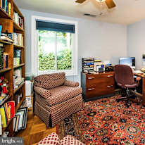 Jen's room