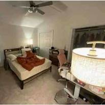 Claire hammock's room