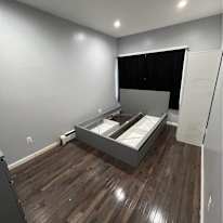 carlos's room