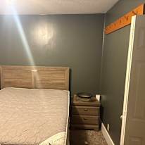 chet's room