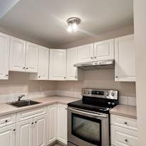 Meng Qiong Huang's room