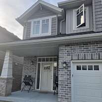 Laju Ejutemieden's room