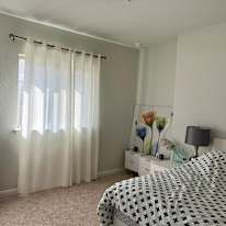 Phong's room