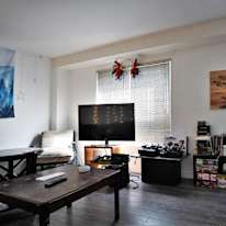 Wei Wang's room