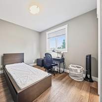 Remax Rentals's room