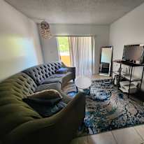 Carlos's room