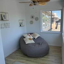 JW Consulting's room