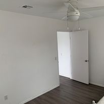 Wenny's room