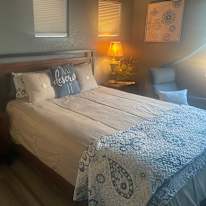 Samantga's room