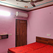 Varun Kumar's room